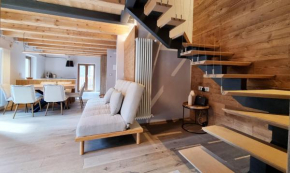 Alpine Chic Retreat Courmayeur